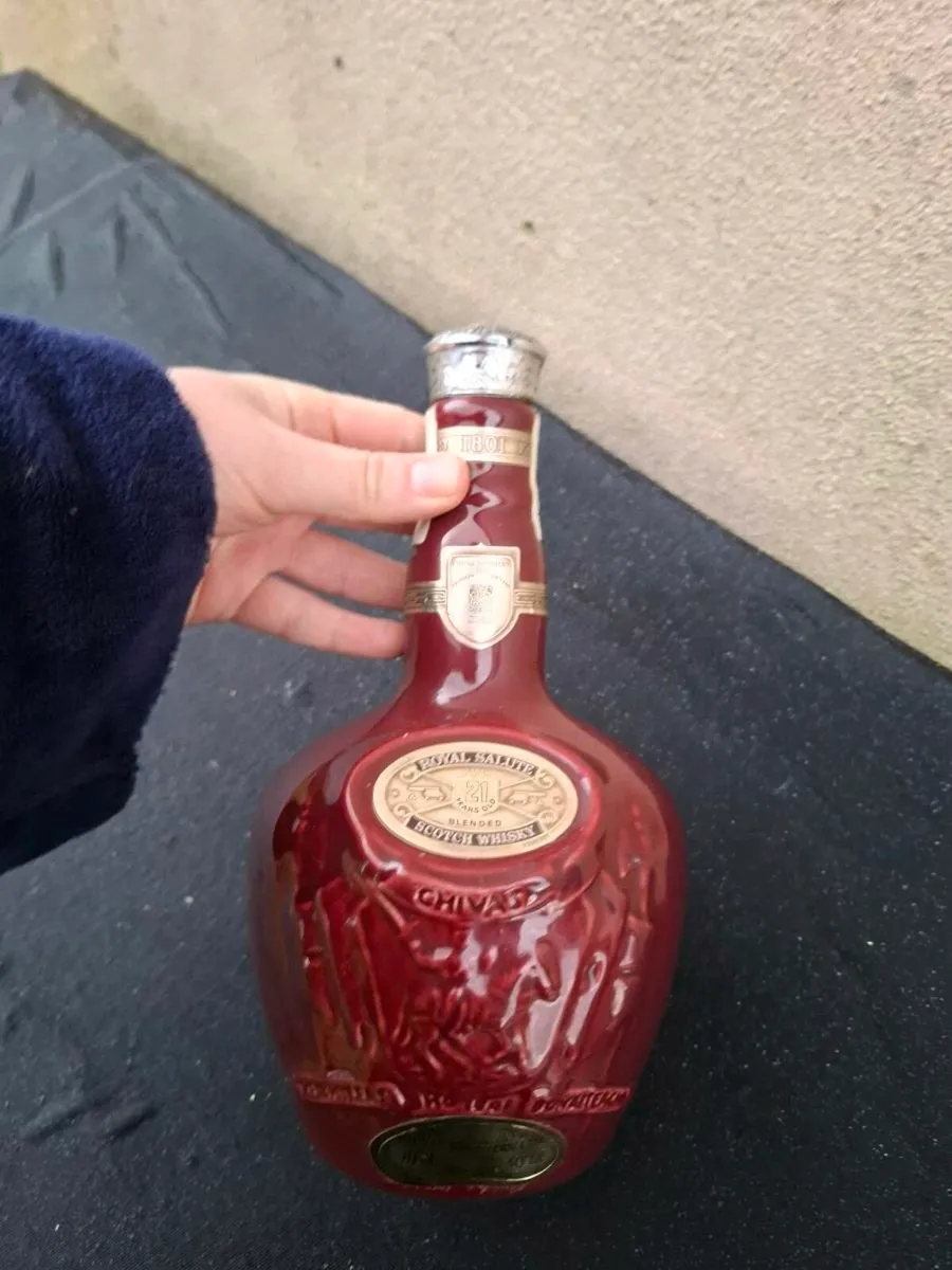 Chivas whiskey bottle - Image 2