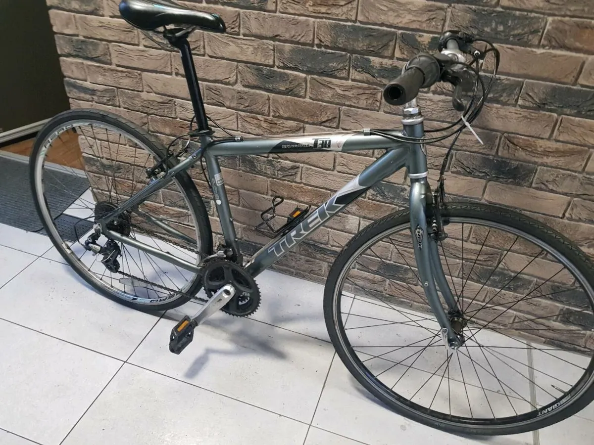 TREK ROAD BIKE - Image 1