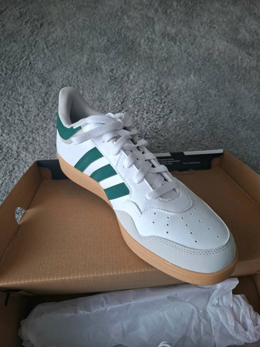 Adidas 4.0 Hoops Trainers - Image 2