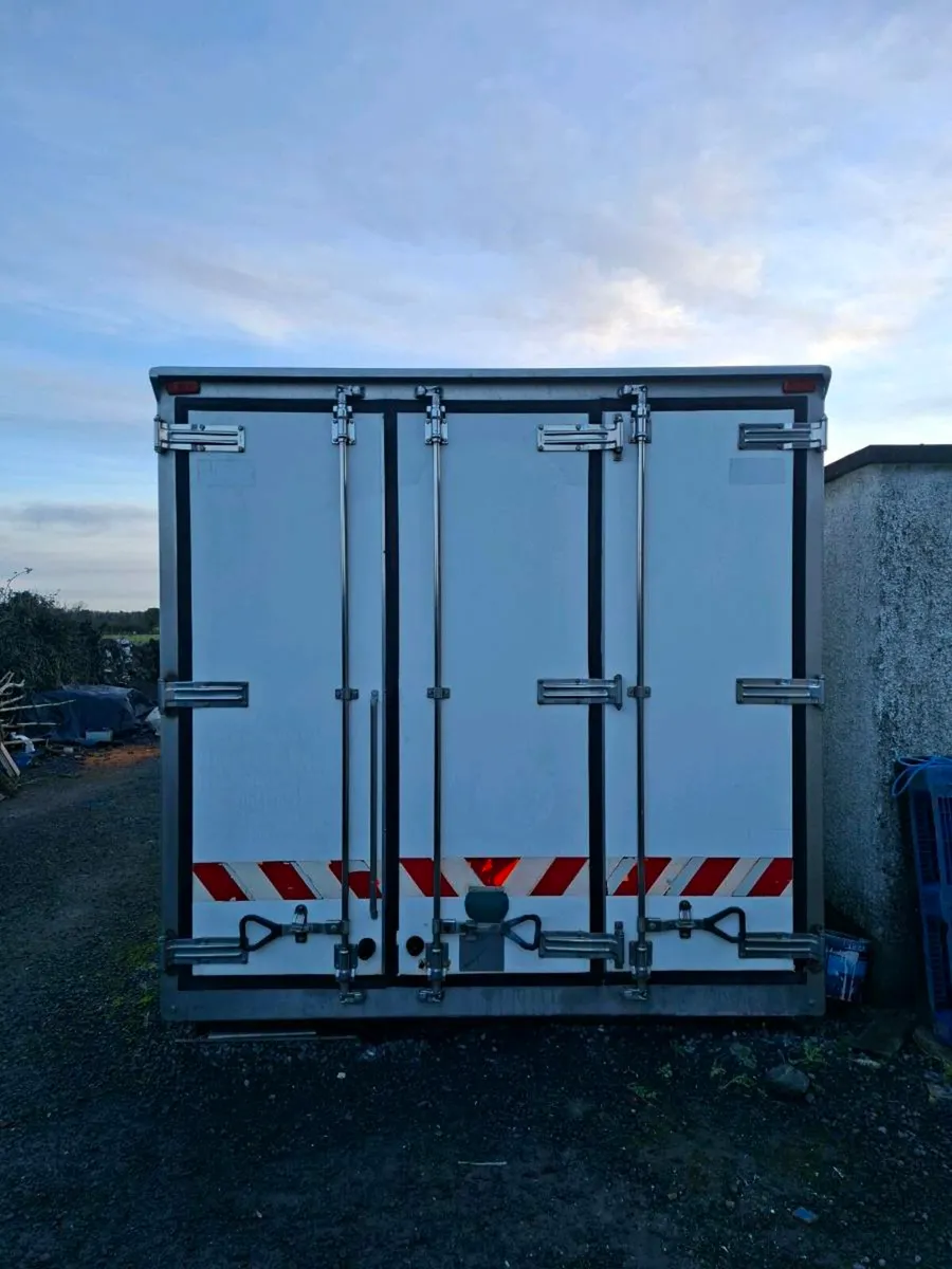 Fully wired Insulated Container - Image 2