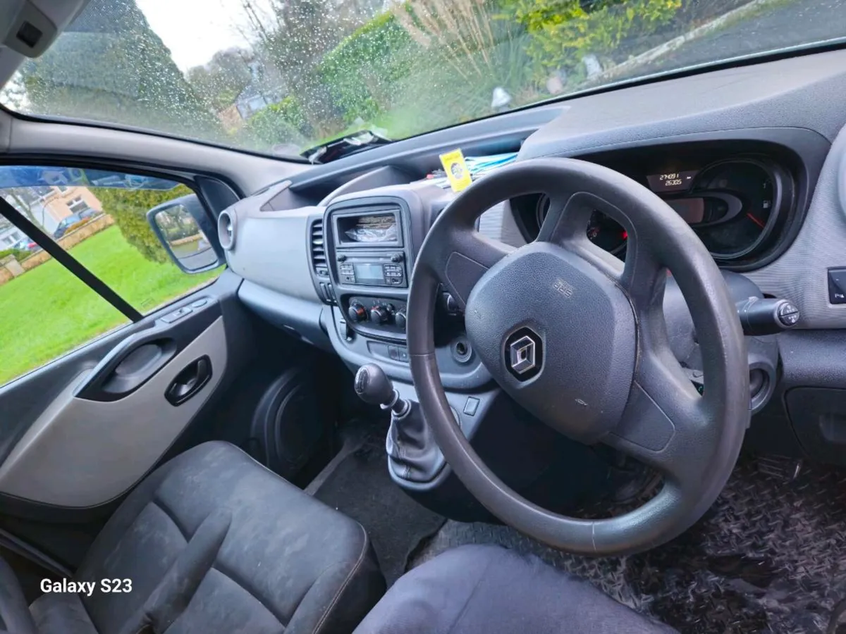 Renault  Traffic  Van - Image 4