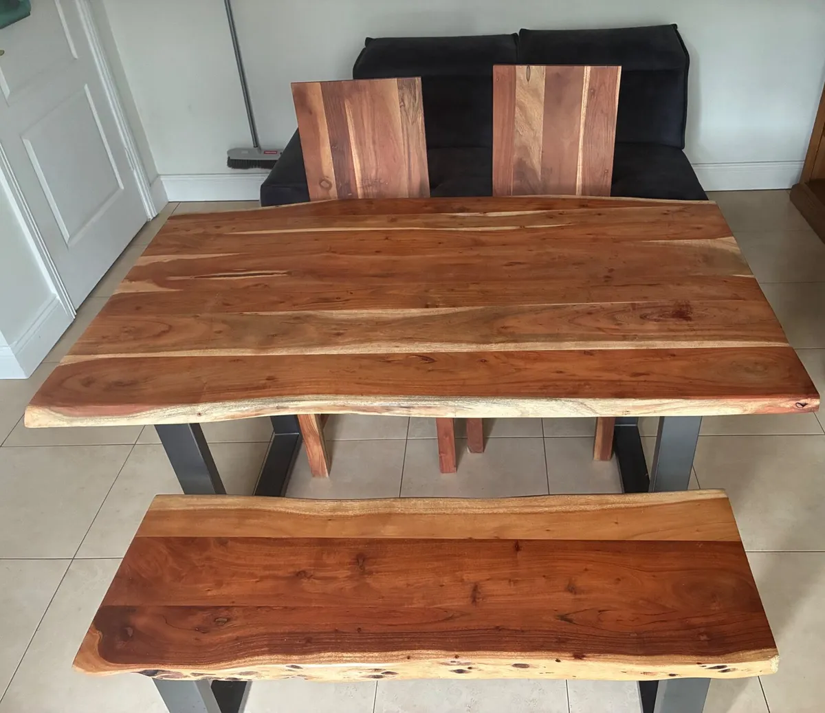 Table, bench and 2 x chairs - Image 1