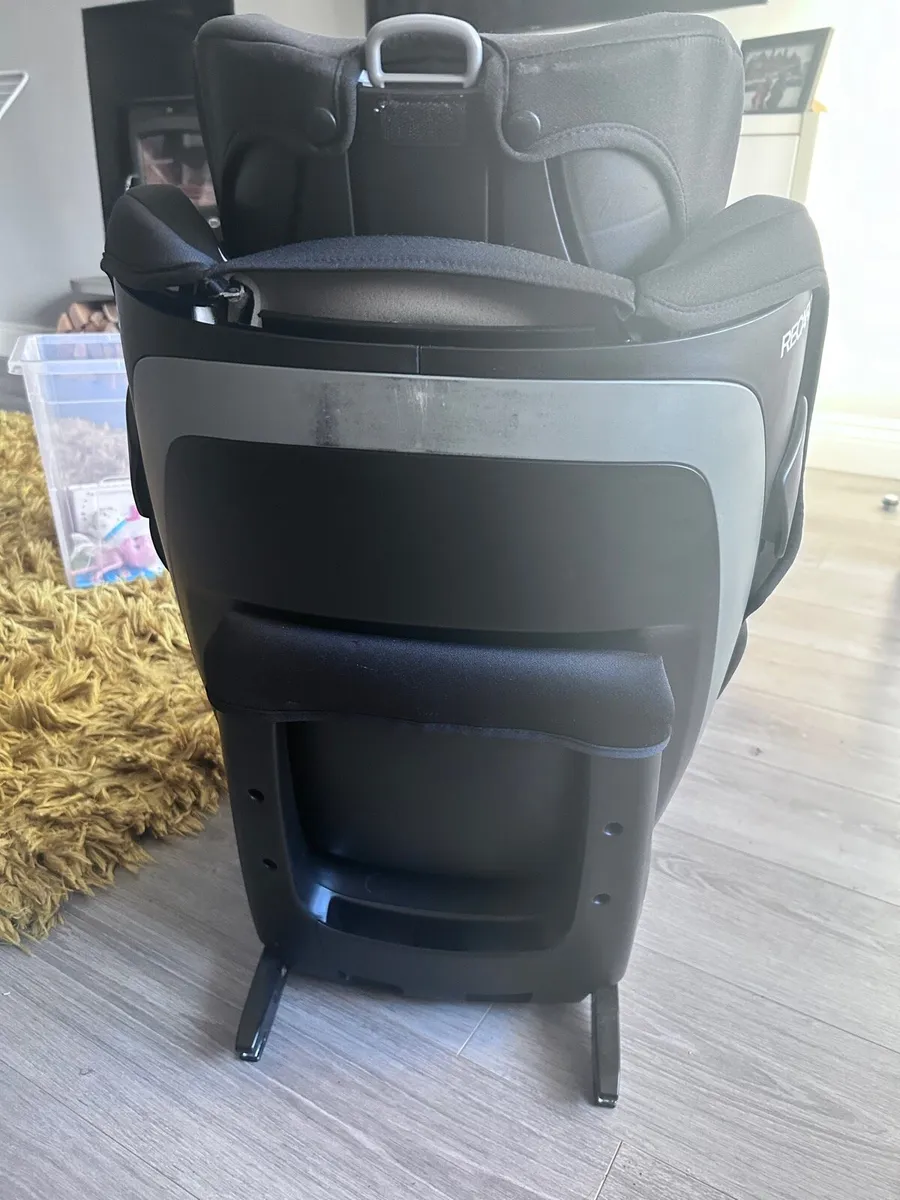 Recaro car seat - Image 4
