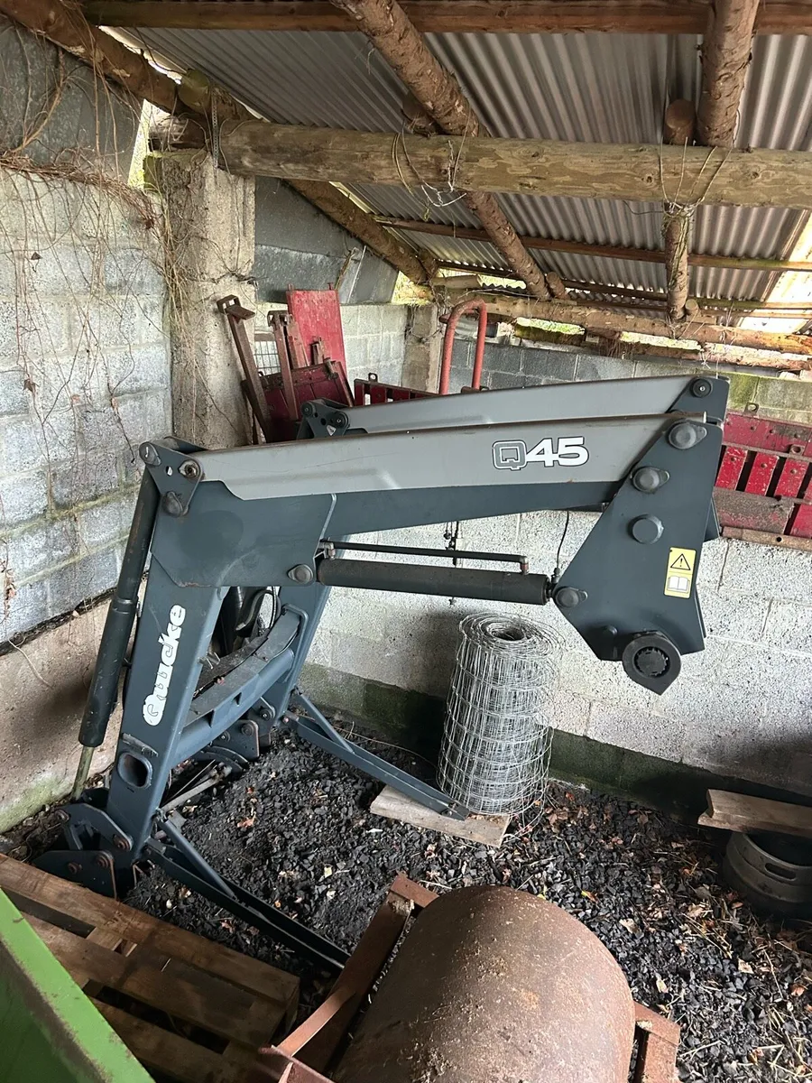 q45 quicke loader - Image 1