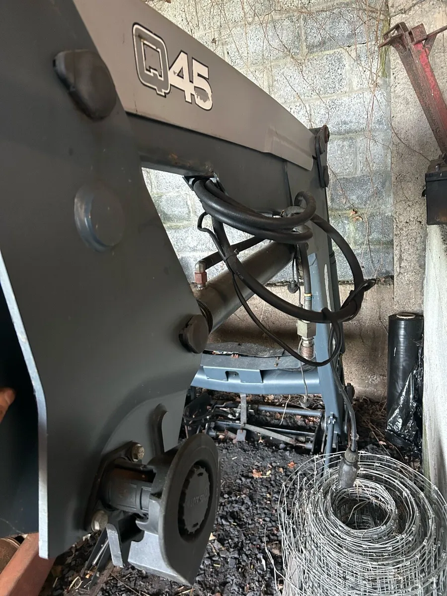 q45 quicke loader - Image 4