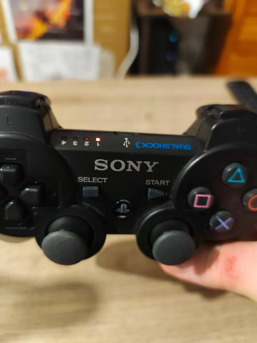 PlayStation 3 chipped full of games - Image 2