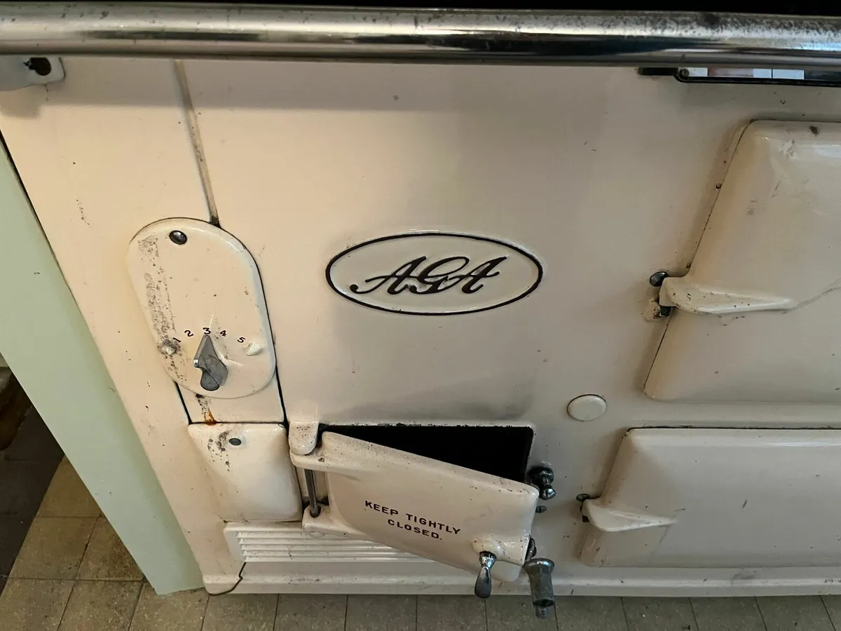 Aga oil fuelled - Image 2