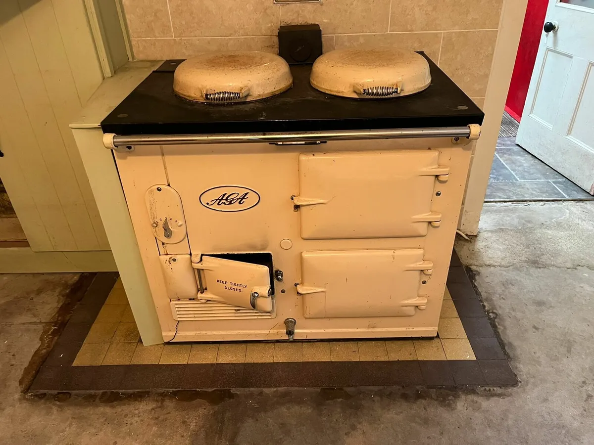 Aga oil fuelled - Image 4