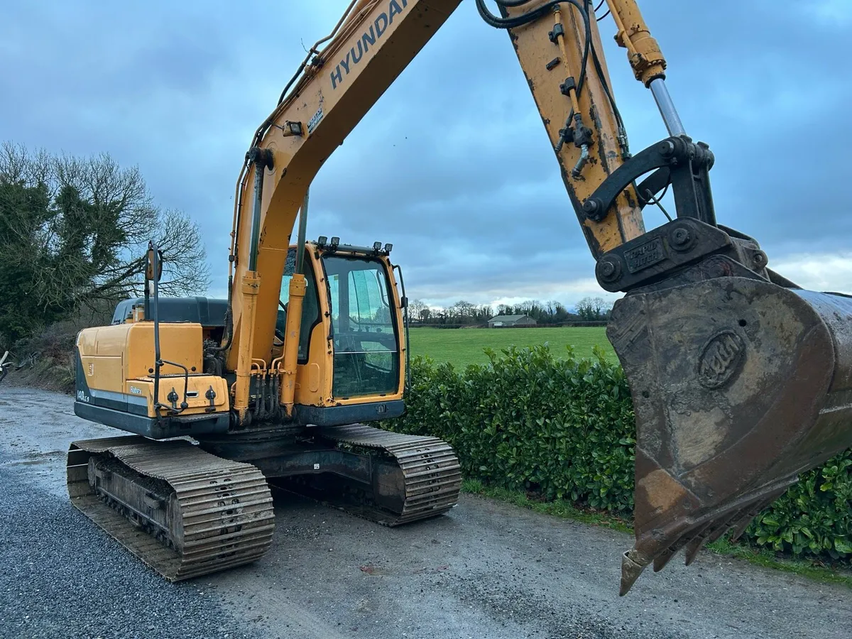 Hyundai 140 digger - Image 4