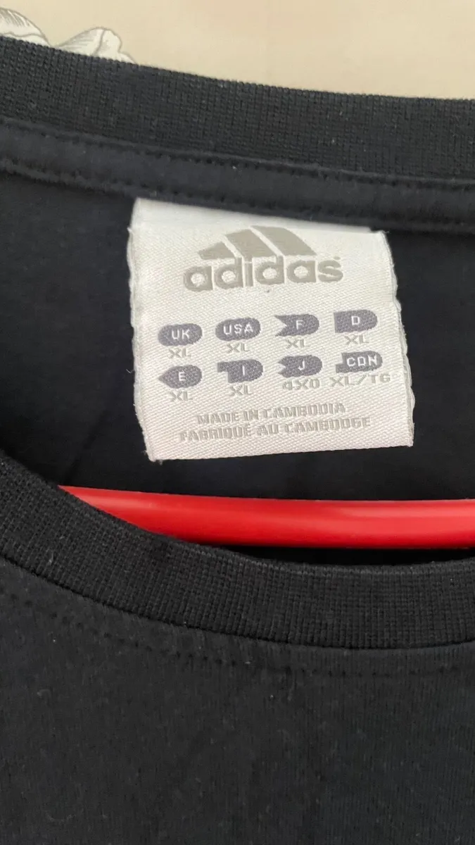 Two  lions T-shirts - Image 4