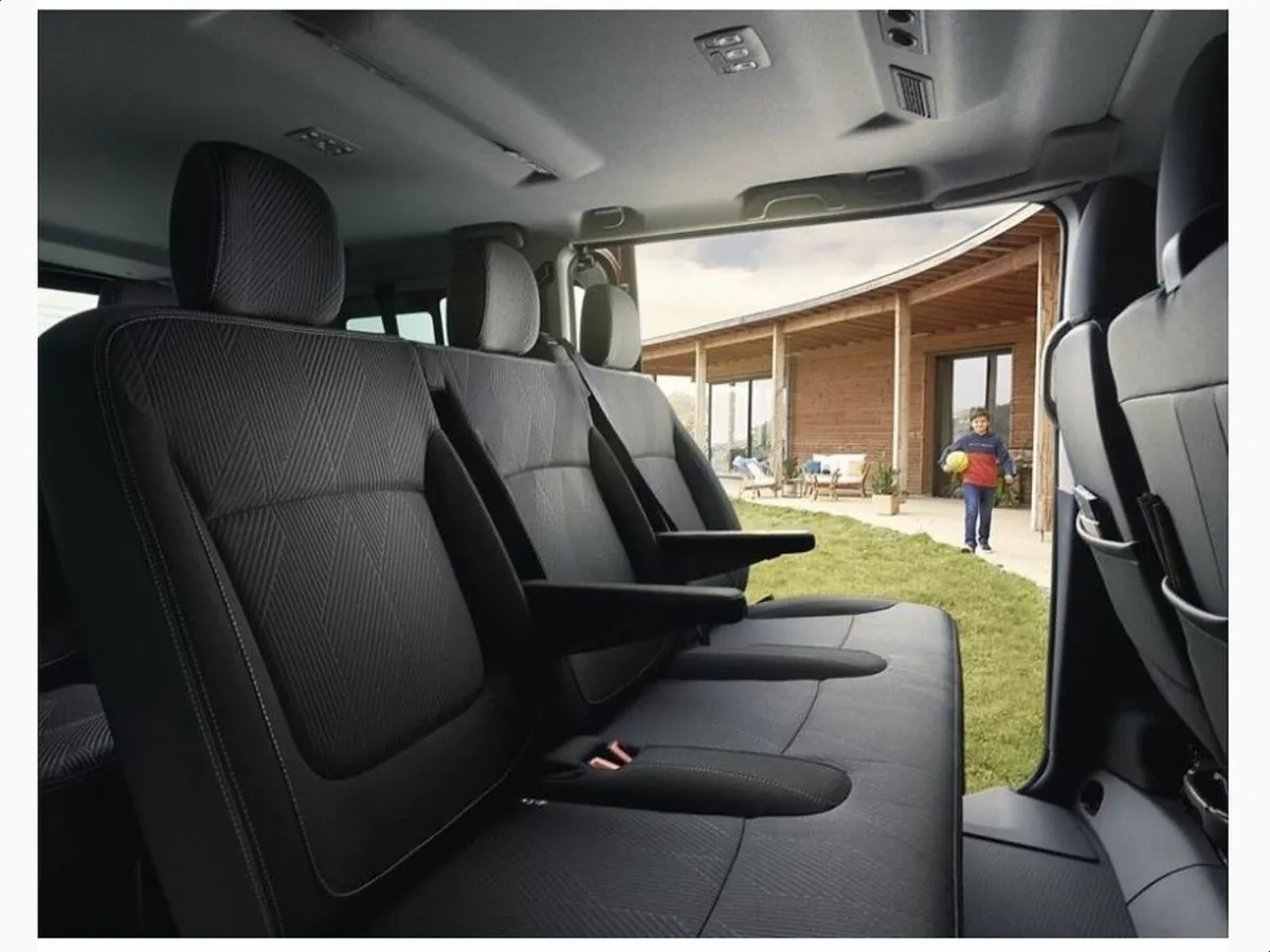 Renault Master Minibus LL30 Energy dCi 150 START * - Image 3