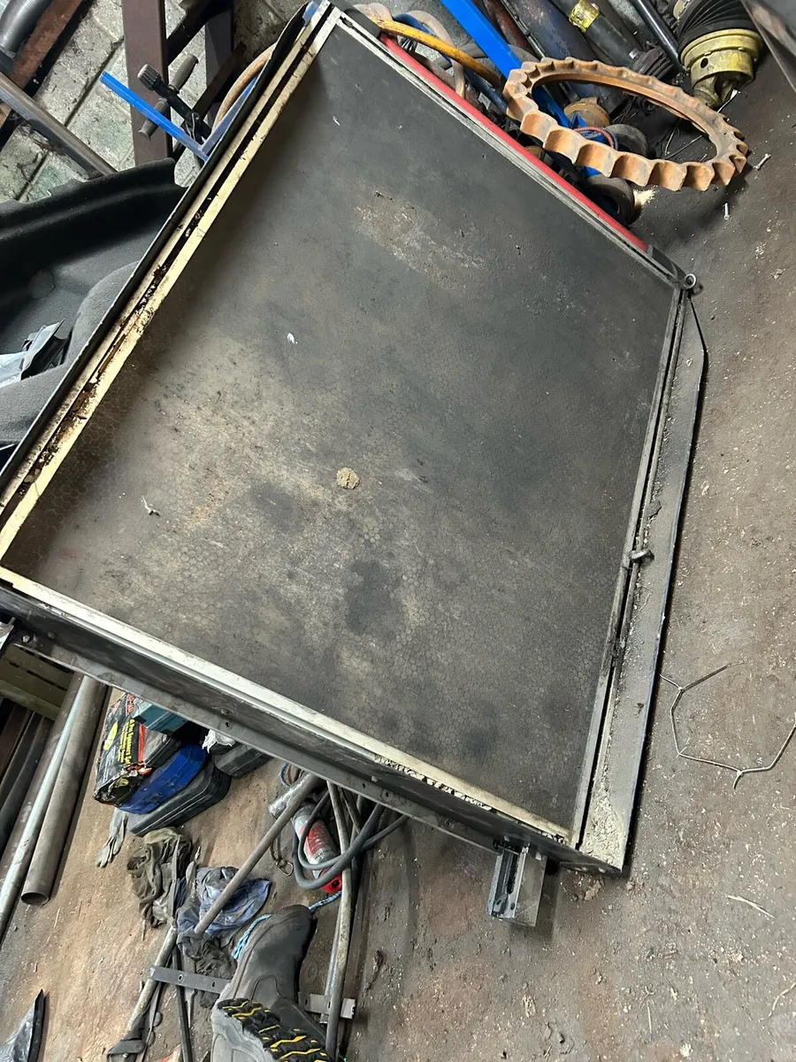 Sliding floor for Toyota Hilux. - Image 3