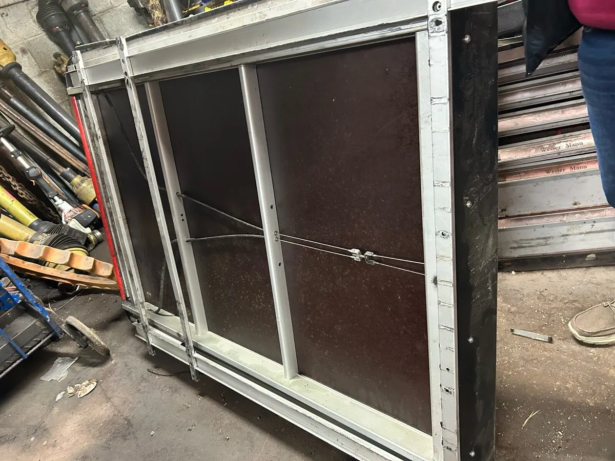 Sliding floor for Toyota Hilux. - Image 4