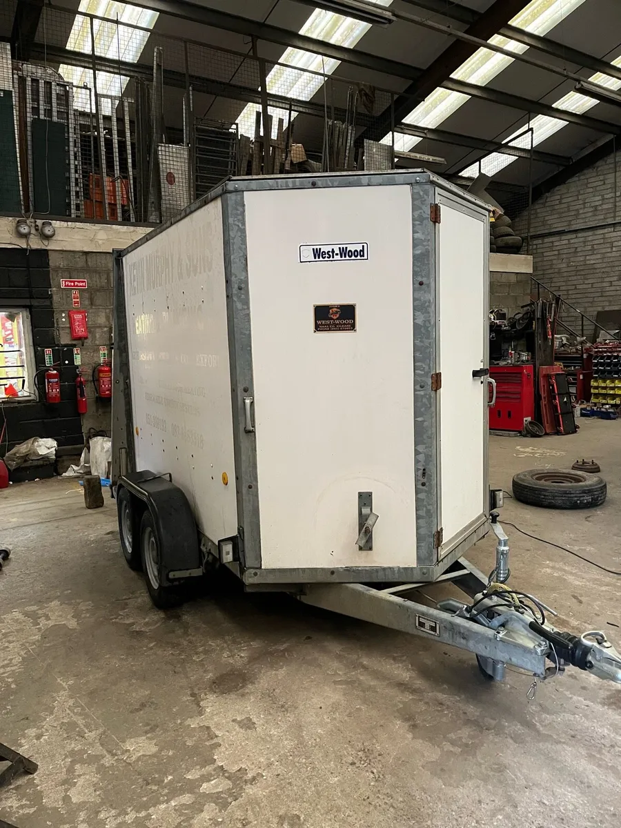 Ifor Williams box van