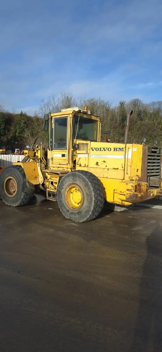 VOLVO BM LOADING SHOVEL - Image 2
