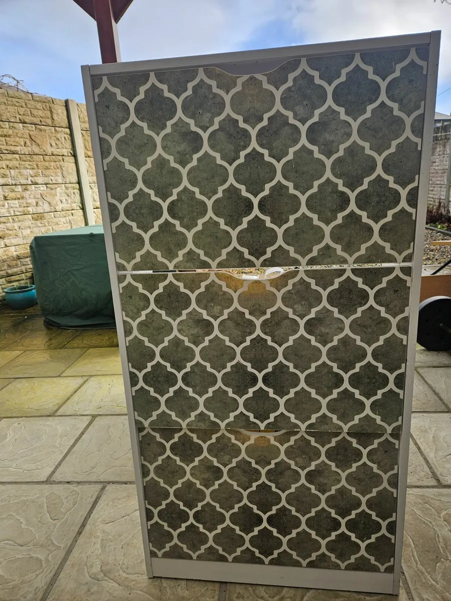 Shoe shelf/unit to give away - Image 1