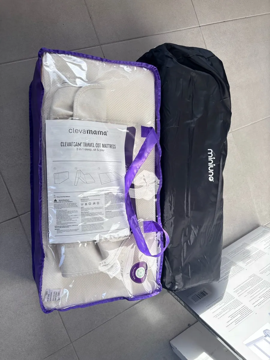 Travel cot and mattress