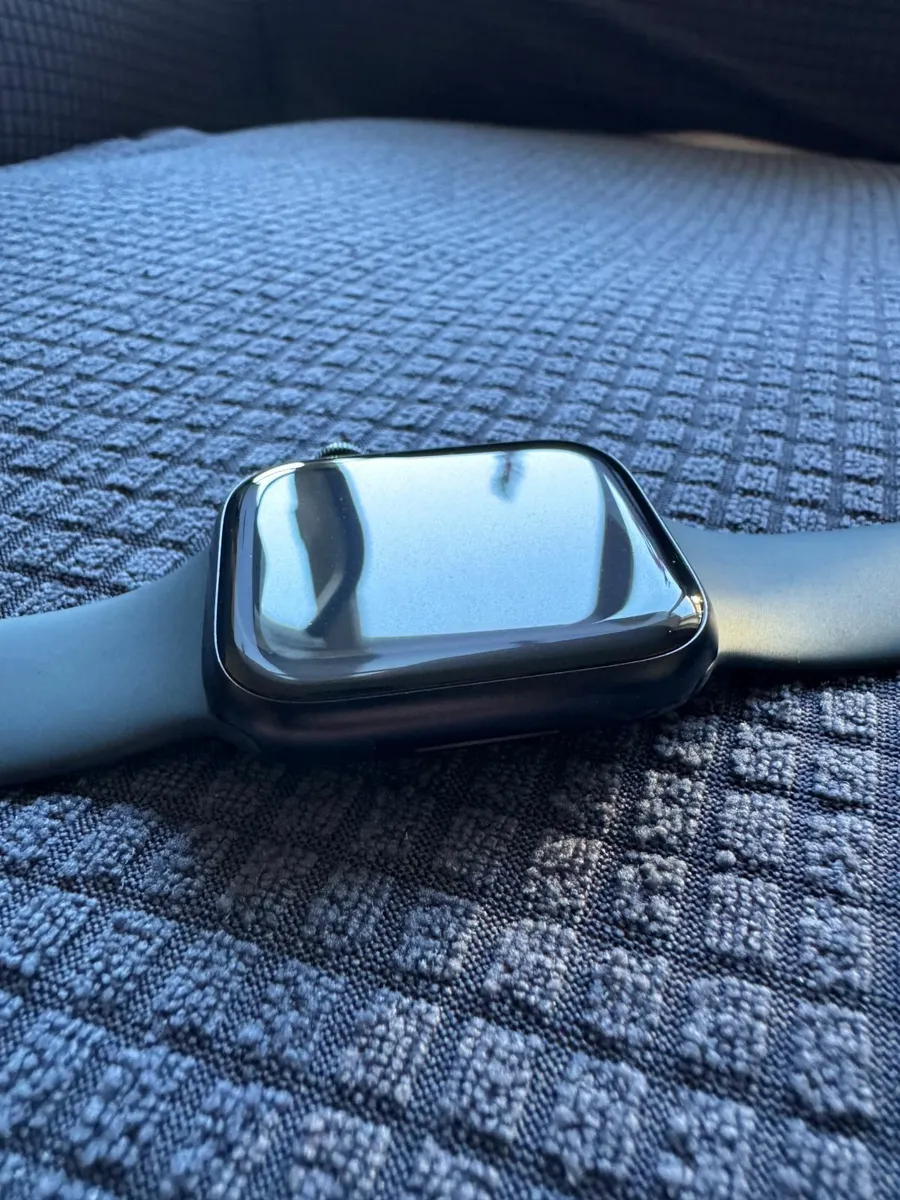 Apple Watch Series 9 (GPS) 45mm - Image 3