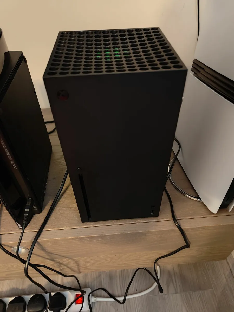 Xbox Series X  Bundle! - Image 3