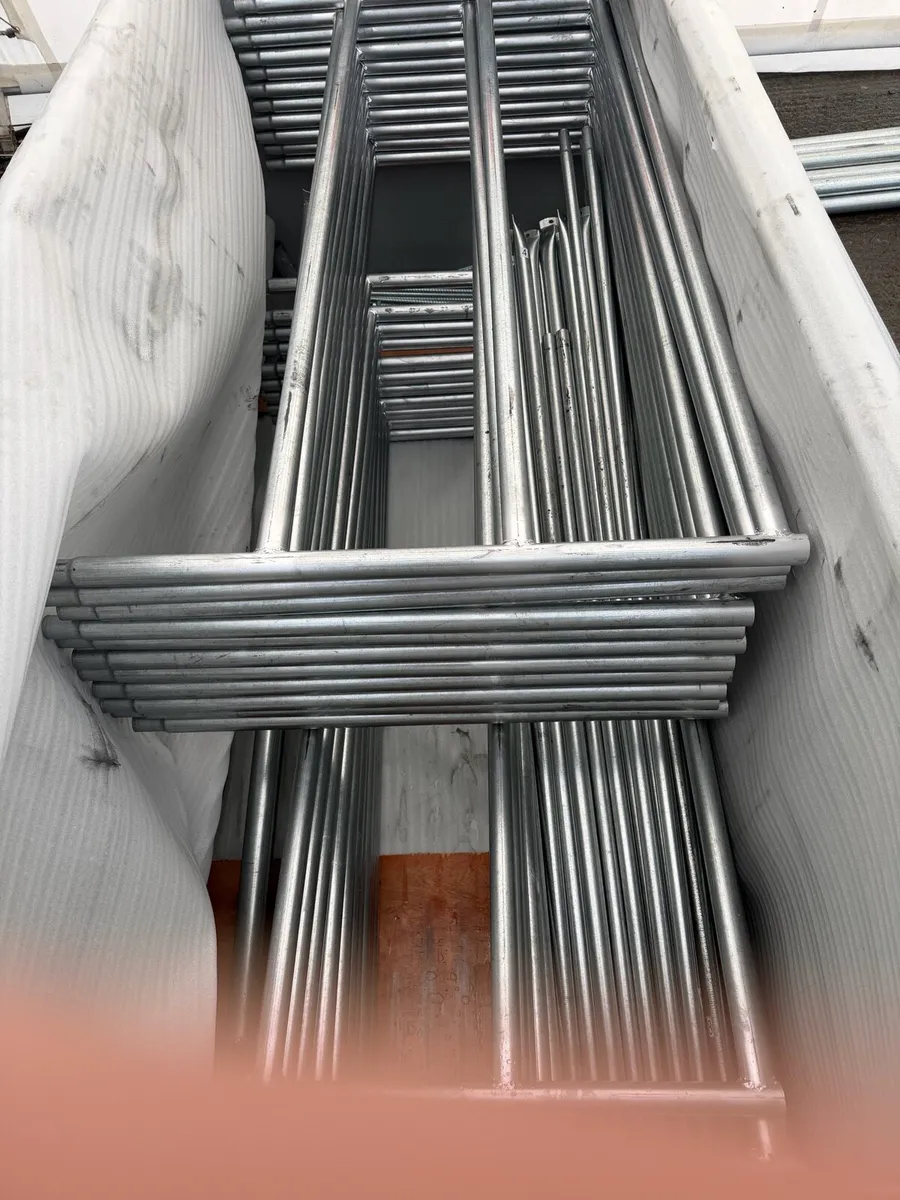 Heavy Duty Livestock Farm shelter 20ft x 20 ft - Image 4