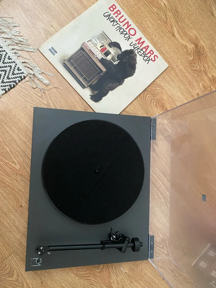 Rega Planar 1 Plus Turntable - Image 2