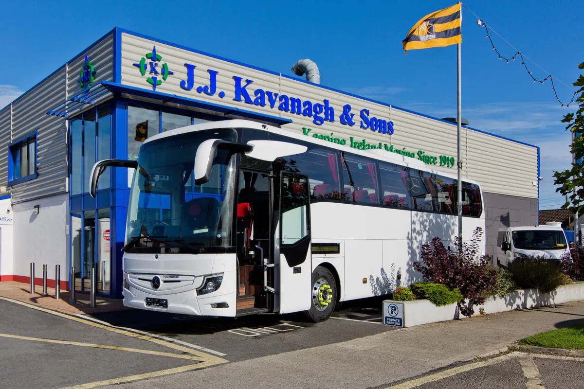 Choice of Mercedes-Benz Tourismos - ex JJK - Image 2