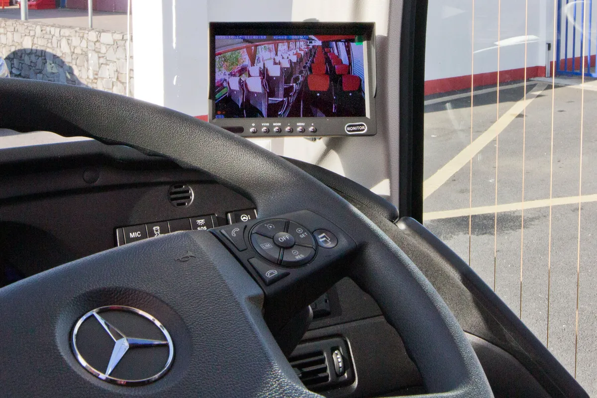 Choice of Mercedes-Benz Tourismos - ex JJK - Image 4