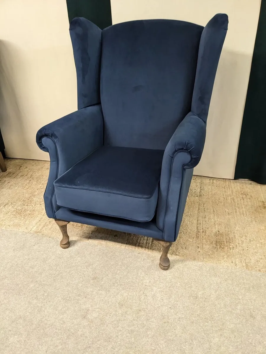 Queen ann armchair - Image 2