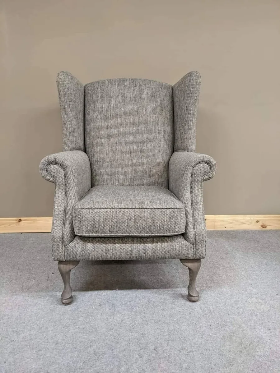 Queen ann armchair - Image 3