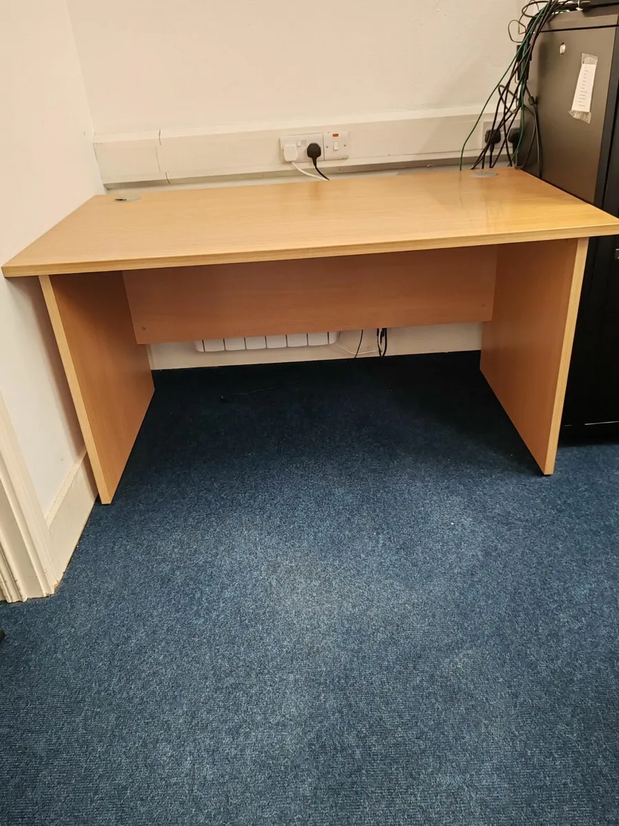 Office Desks - Image 4