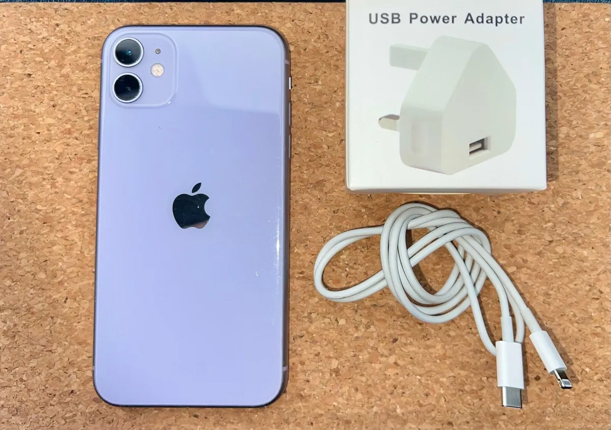 iPhone 11 - unlocked - very good condition - Image 1