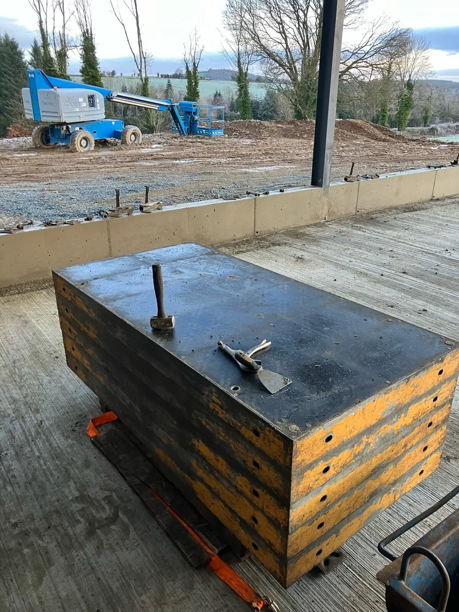 Lightweight concrete shutters - Image 4