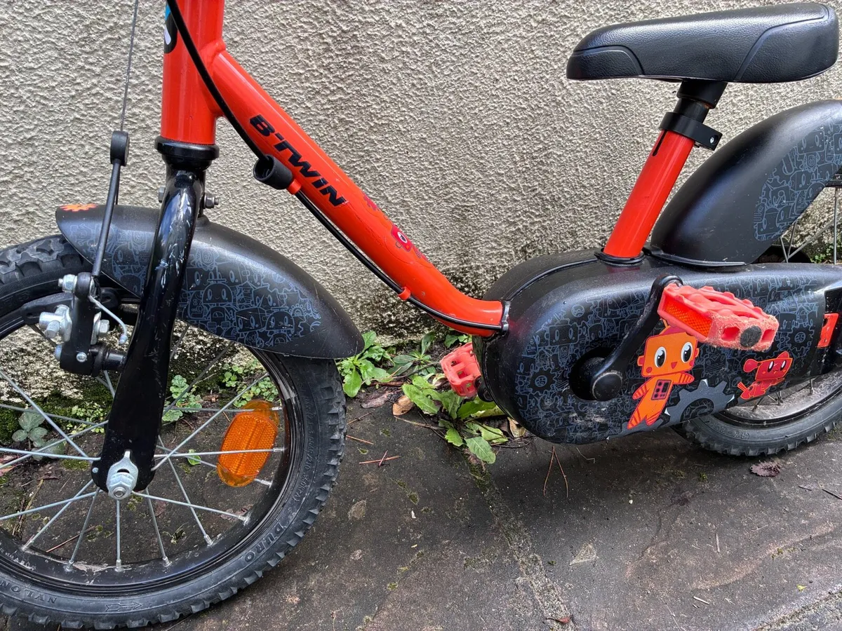B'TWIN 500 ROBOT 14in BIKE FOR 3-5 YEARS - Image 3