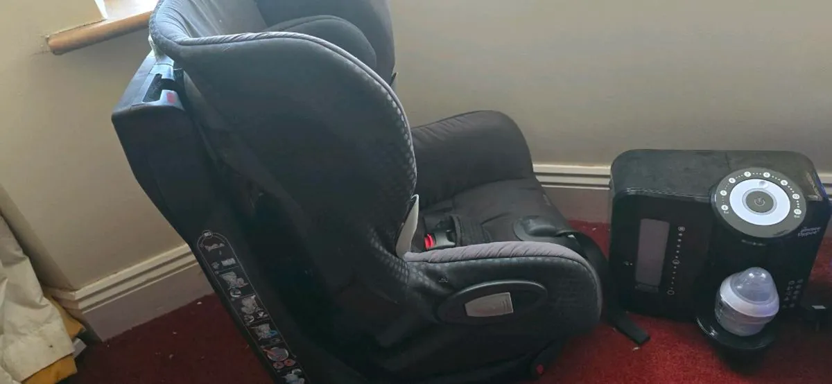 Maxi Cosi 180 swivel seat bottle maker - Image 1