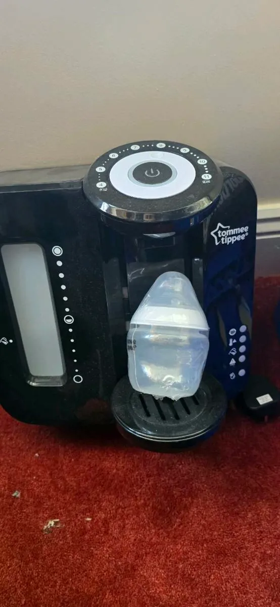 Maxi Cosi 180 swivel seat bottle maker - Image 2