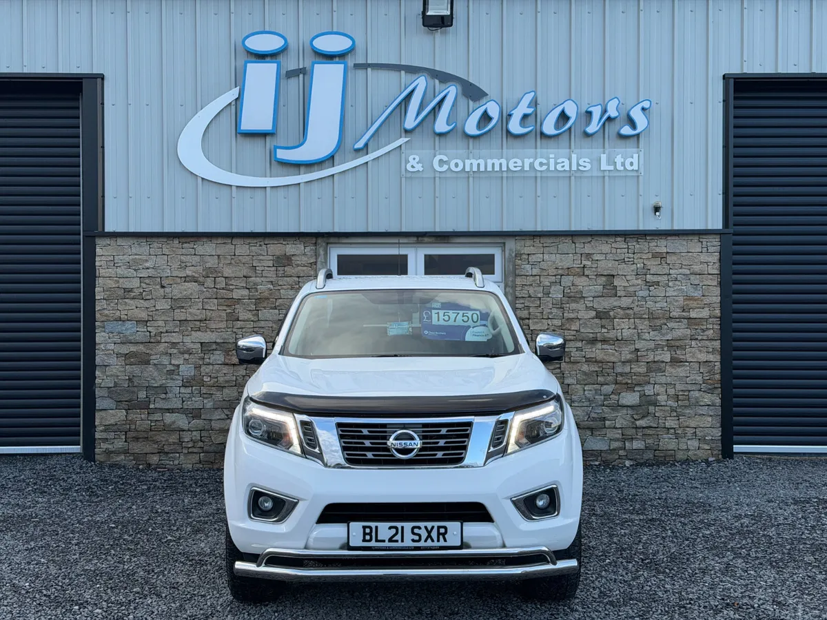 NISSAN NAVARA TEKNA TT 2.3dCi 190 4WD AUTO - Image 2
