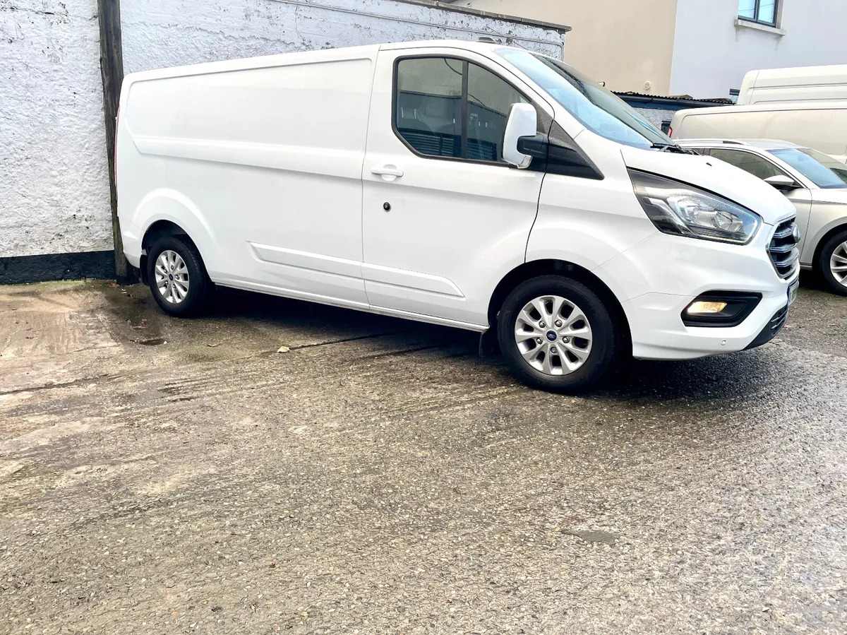 Ford Transit Custom Limited 2.0TDCI 130PS LWB,2022 - Image 2