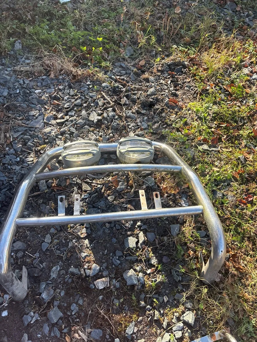 Stainless steel roof rack,ladder and bull bar - Image 3