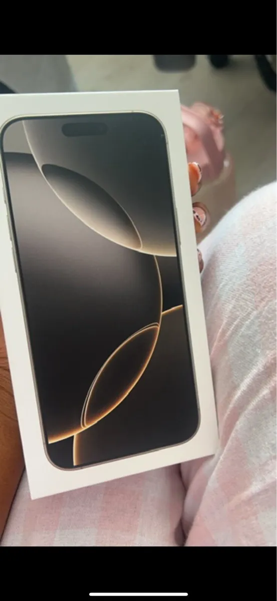 iPhone 16 pro max - Image 1