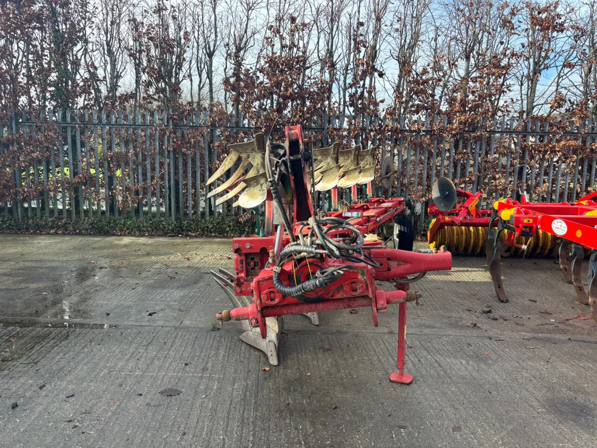 Kverneland ES 85/200 5 Furrow Plough - Image 4