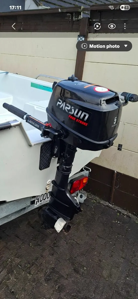 Outboard engine - Image 1