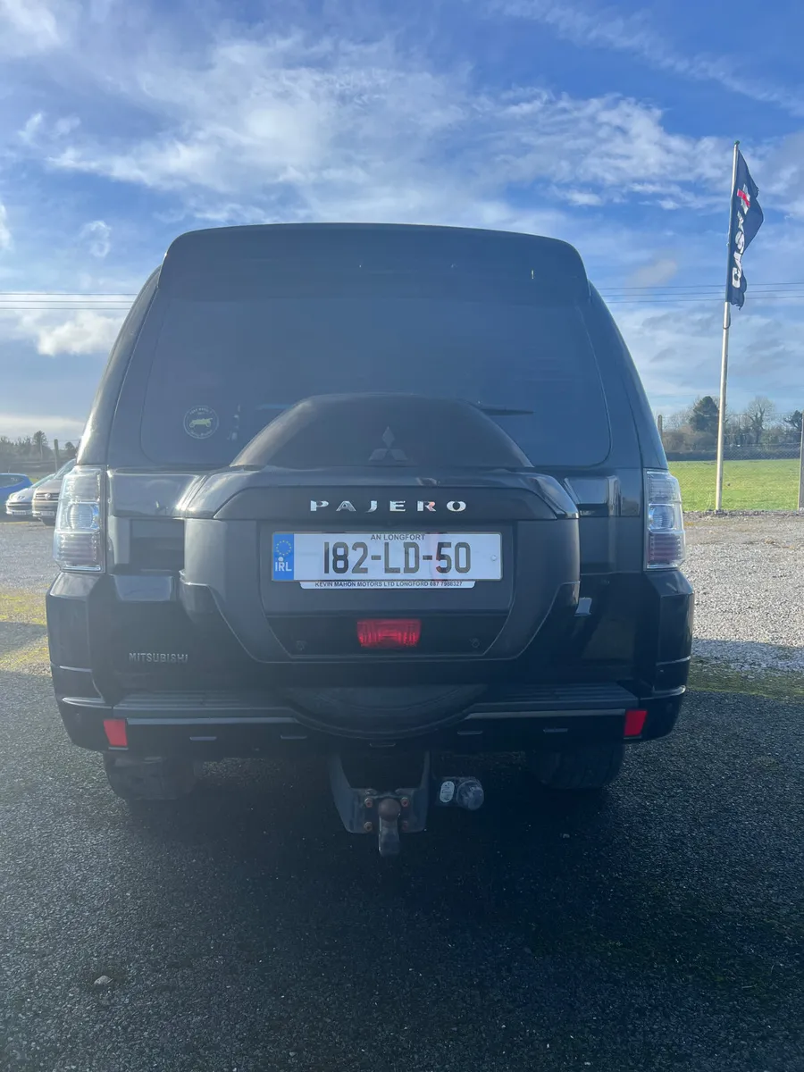 Mitsubishi Pajero 2018 - Image 3