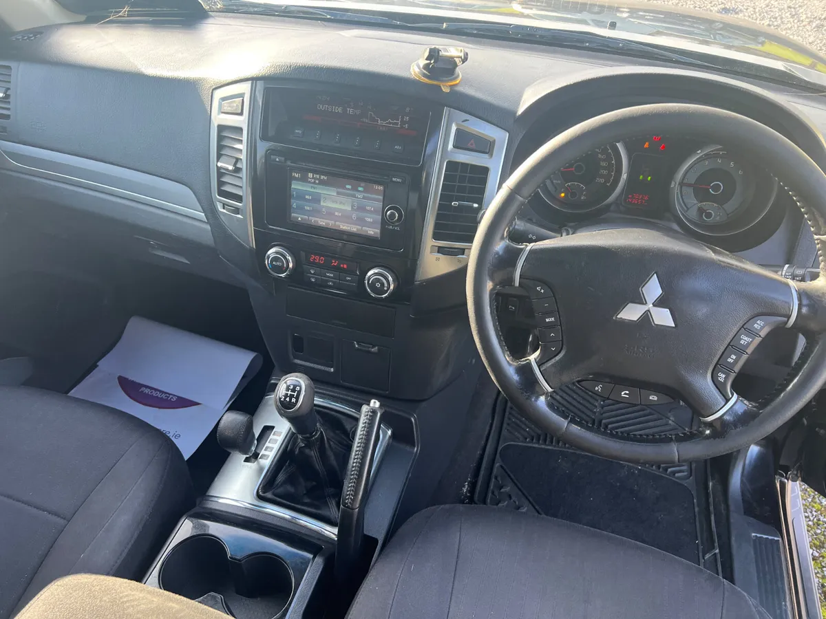 Mitsubishi Pajero 2018 - Image 4