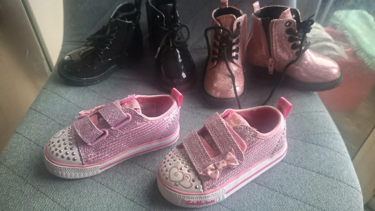 Kids shoes - Image 2