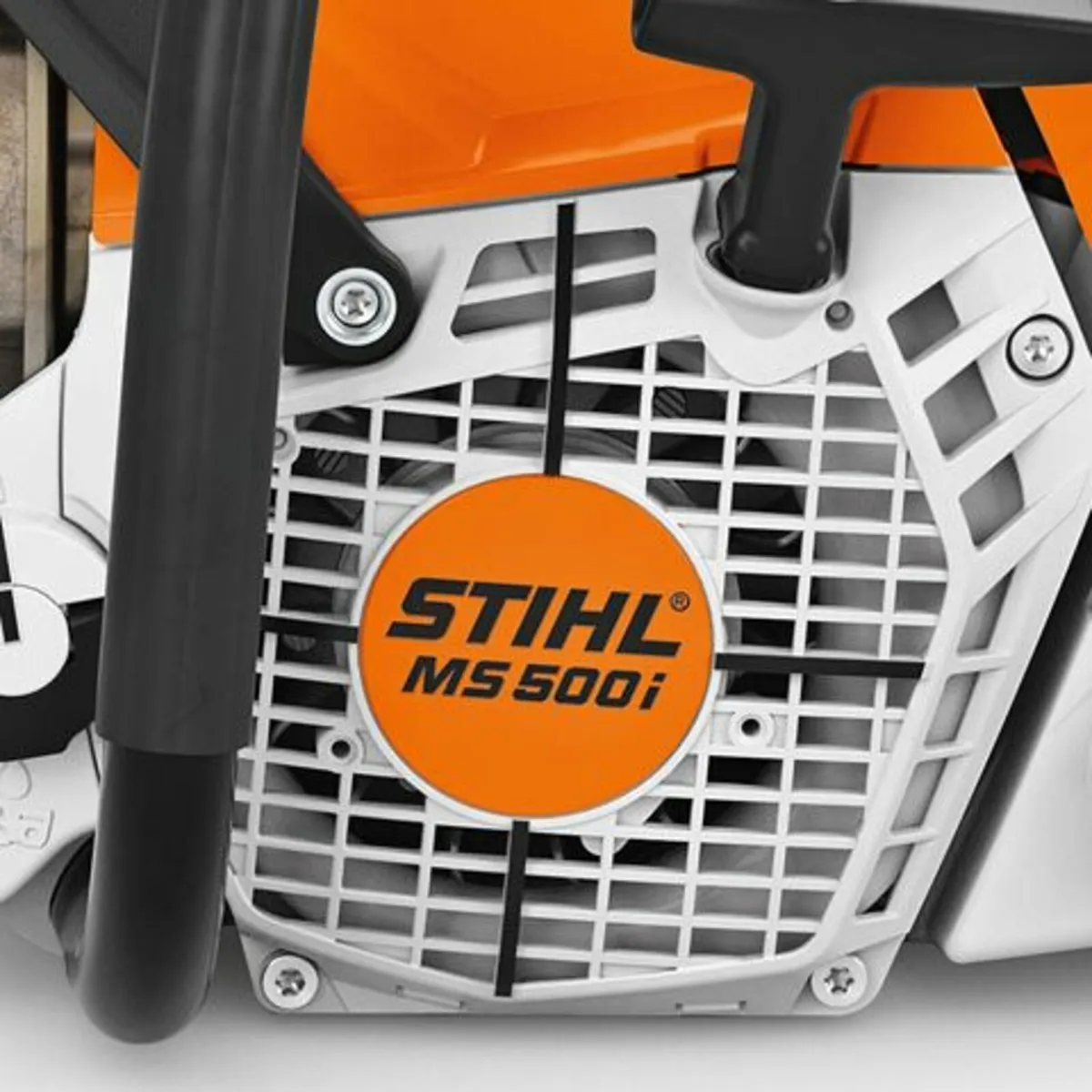 The STIHL MS500i Chainsaw - Image 1