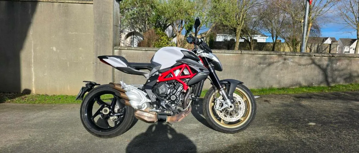 Mv Agusta 800RR Brutale - Image 4