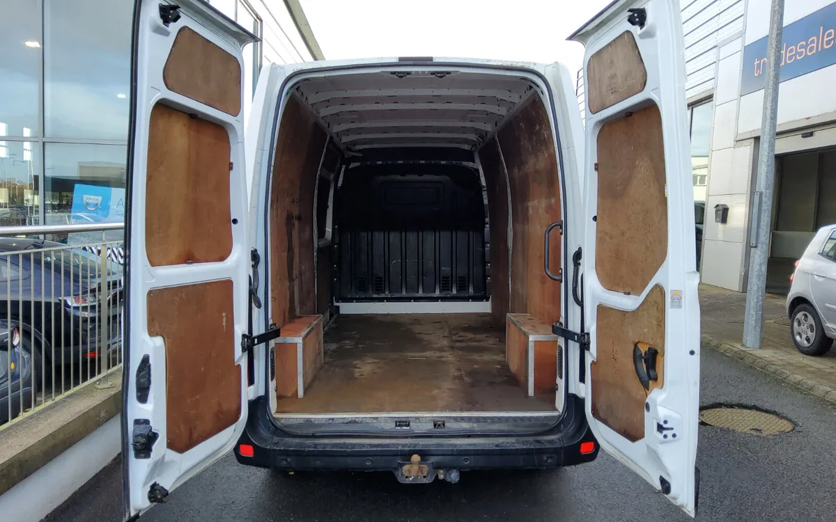 Nissan NV400 2021 - Image 4