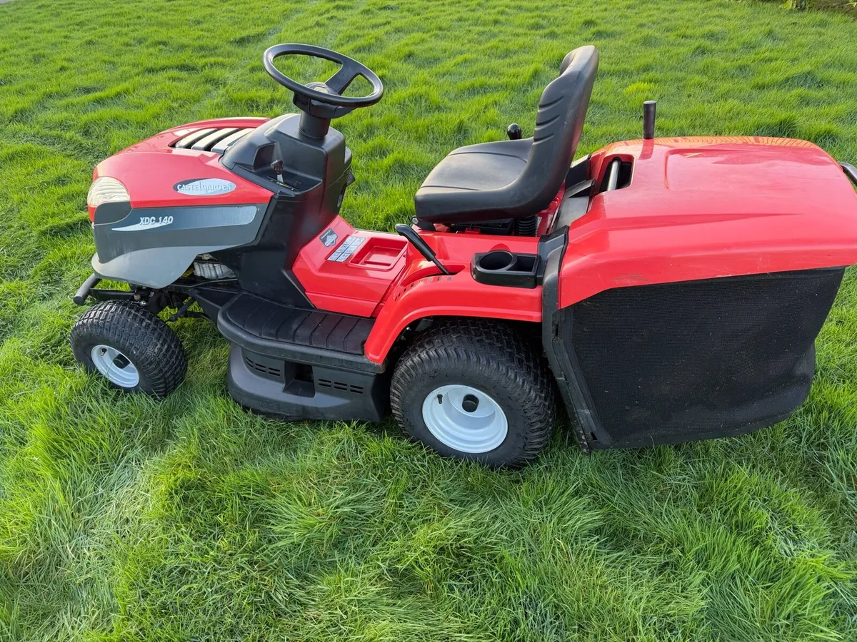 Lovely Castlegarden mower - Image 2