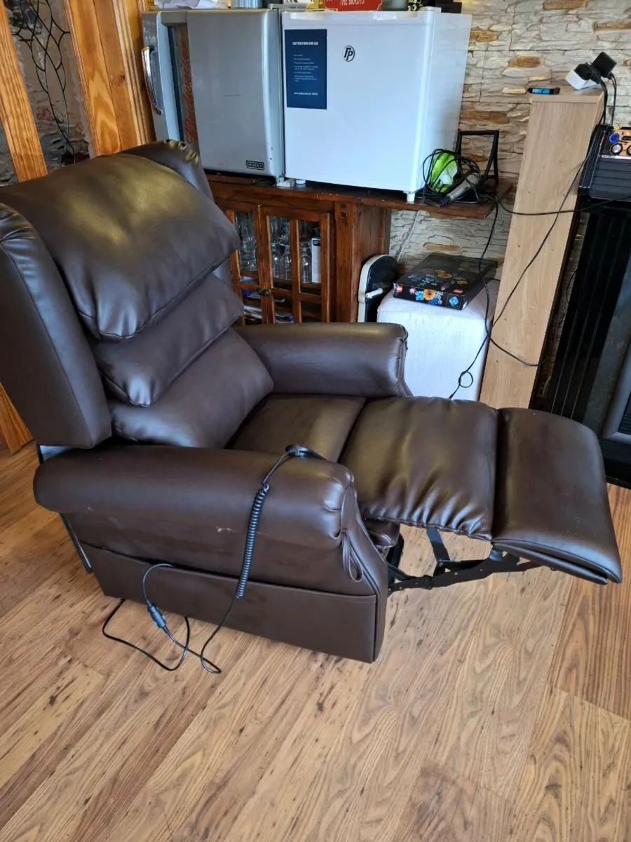 Riser recliner electric - Image 4