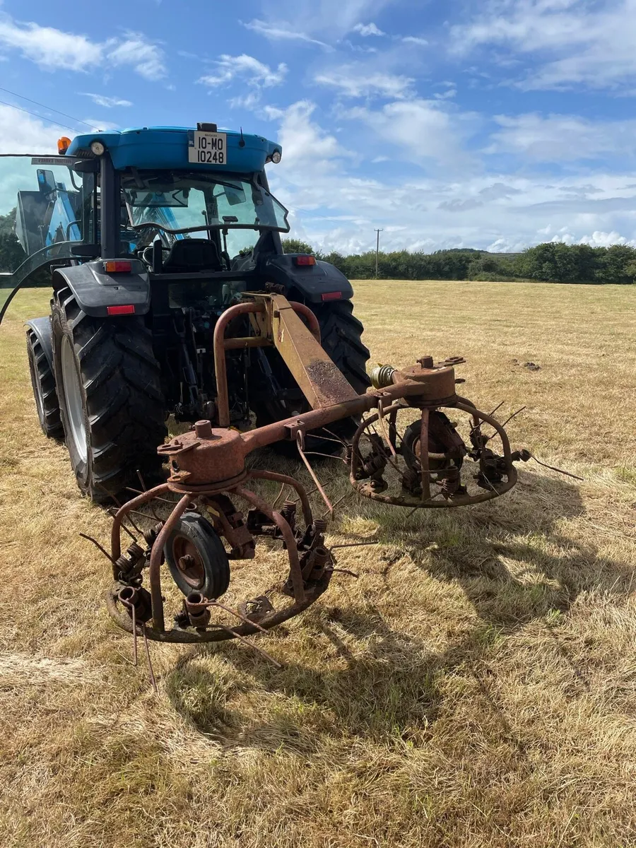 Fertiliser spreader,haybob,box - Image 1